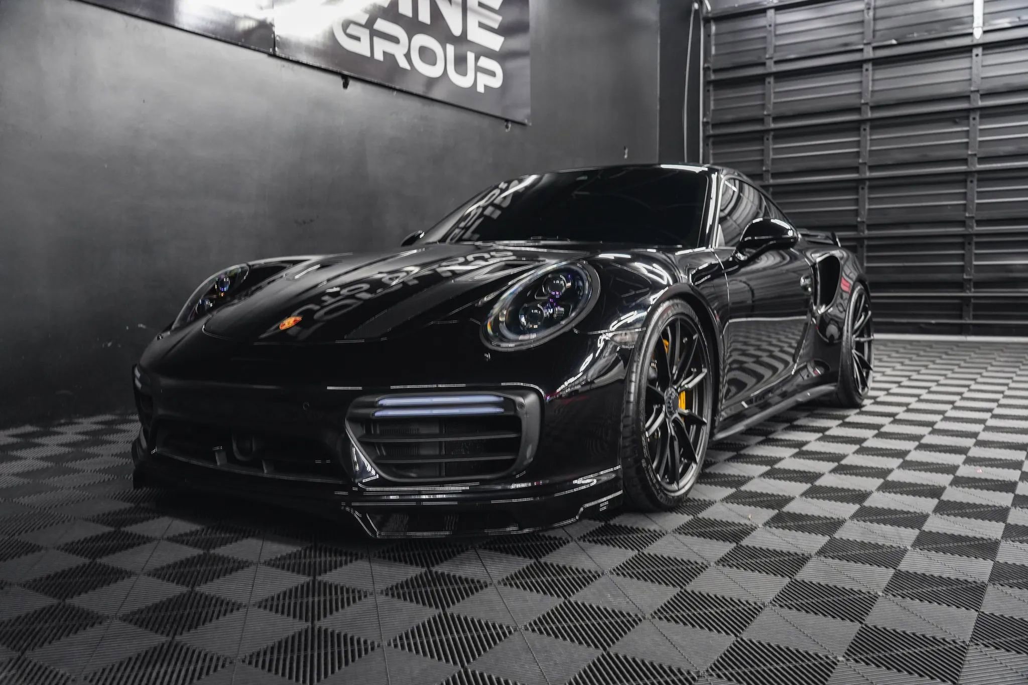 Used 2015 Porsche 911 Turbo S AWD/4WD image 33