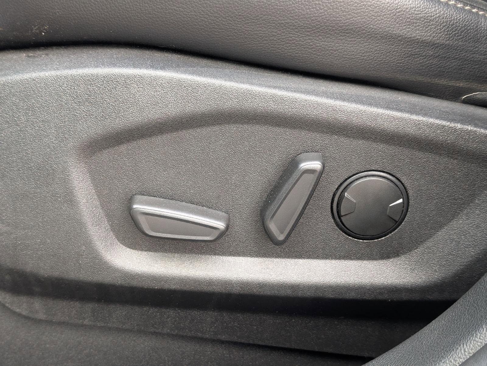 Used 2023 Ford Edge SEL image 20