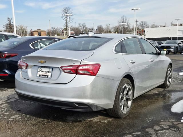 Used 2022 Chevrolet Malibu LT image 2