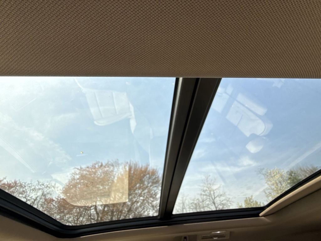 New 2026 GMC Yukon XL Denali w/ Sun & Power Step Package image 24