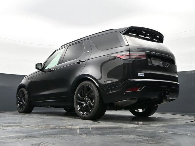 Used 2024 Land Rover Discovery Dynamic SE AWD/4WD image 27