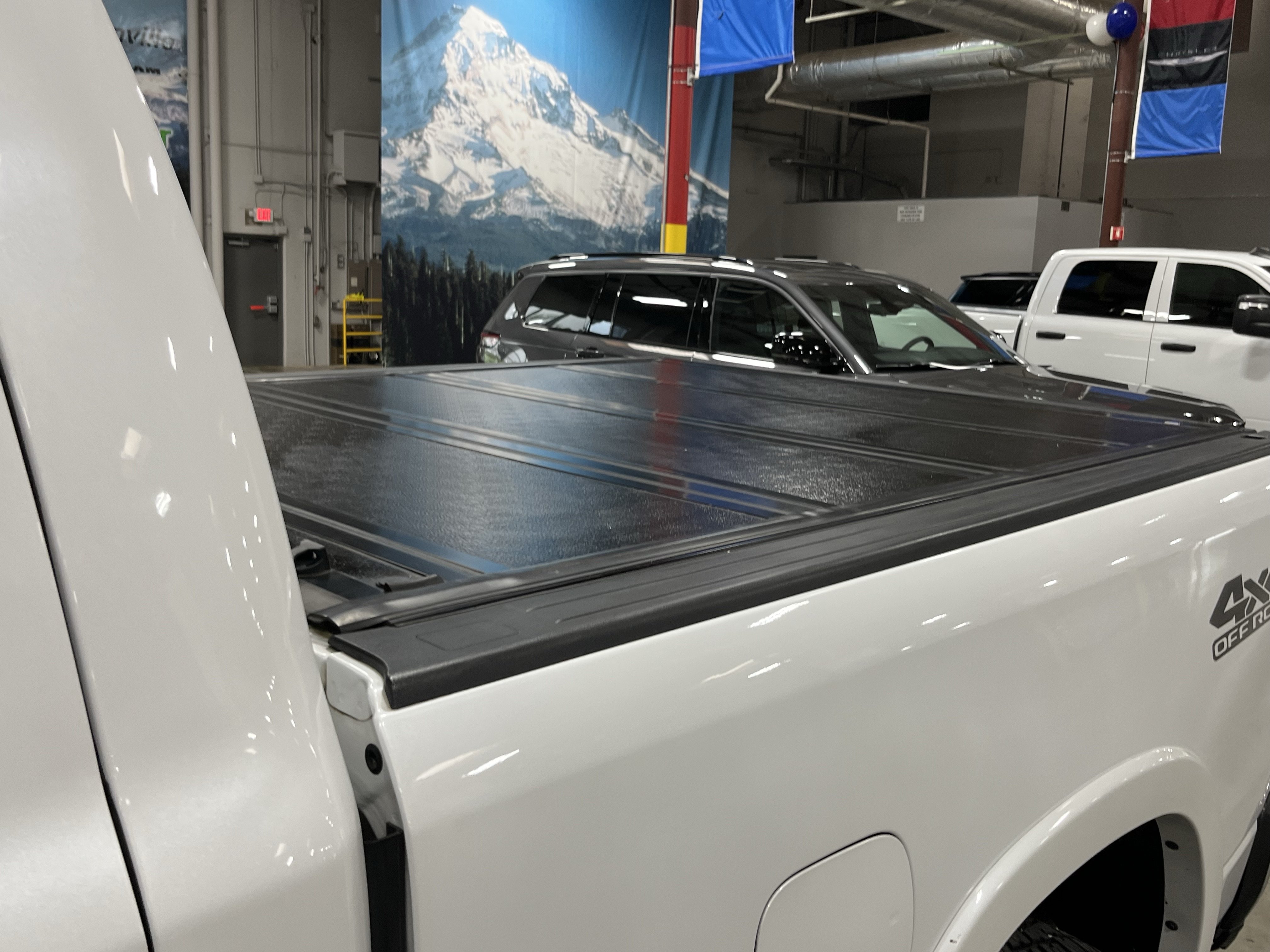 Used 2022 RAM 1500 Laramie AWD/4WD image 11