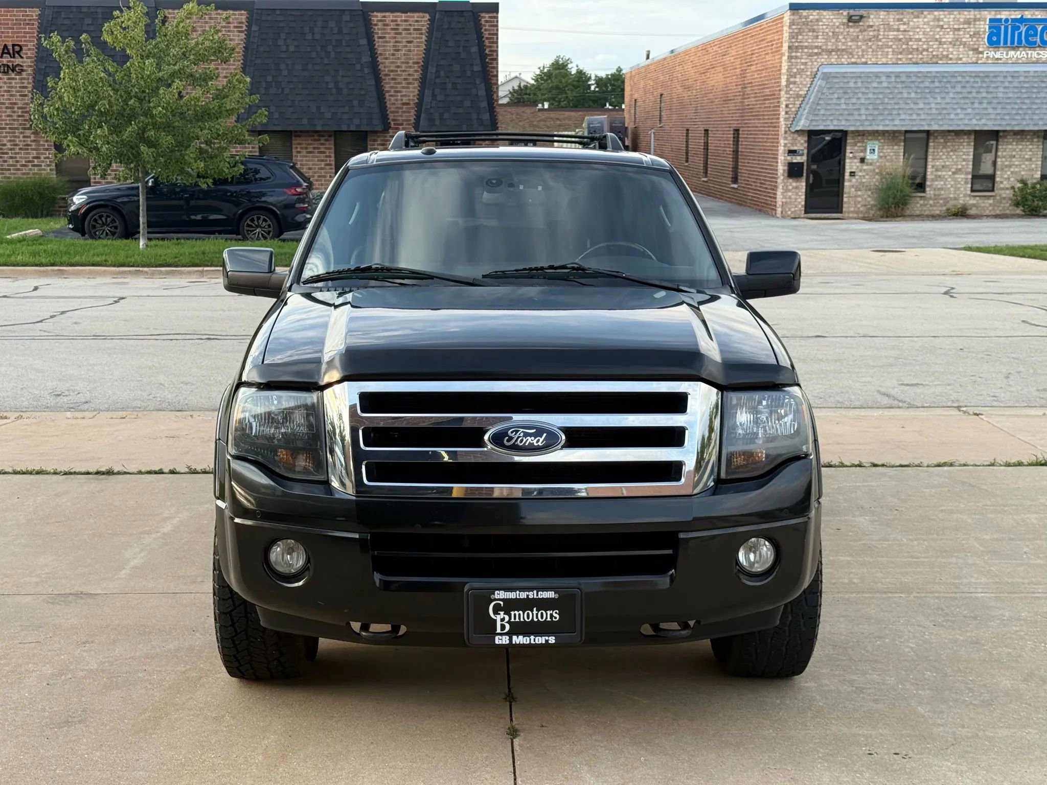 Used 2012 Ford Expedition EL Limited image 2