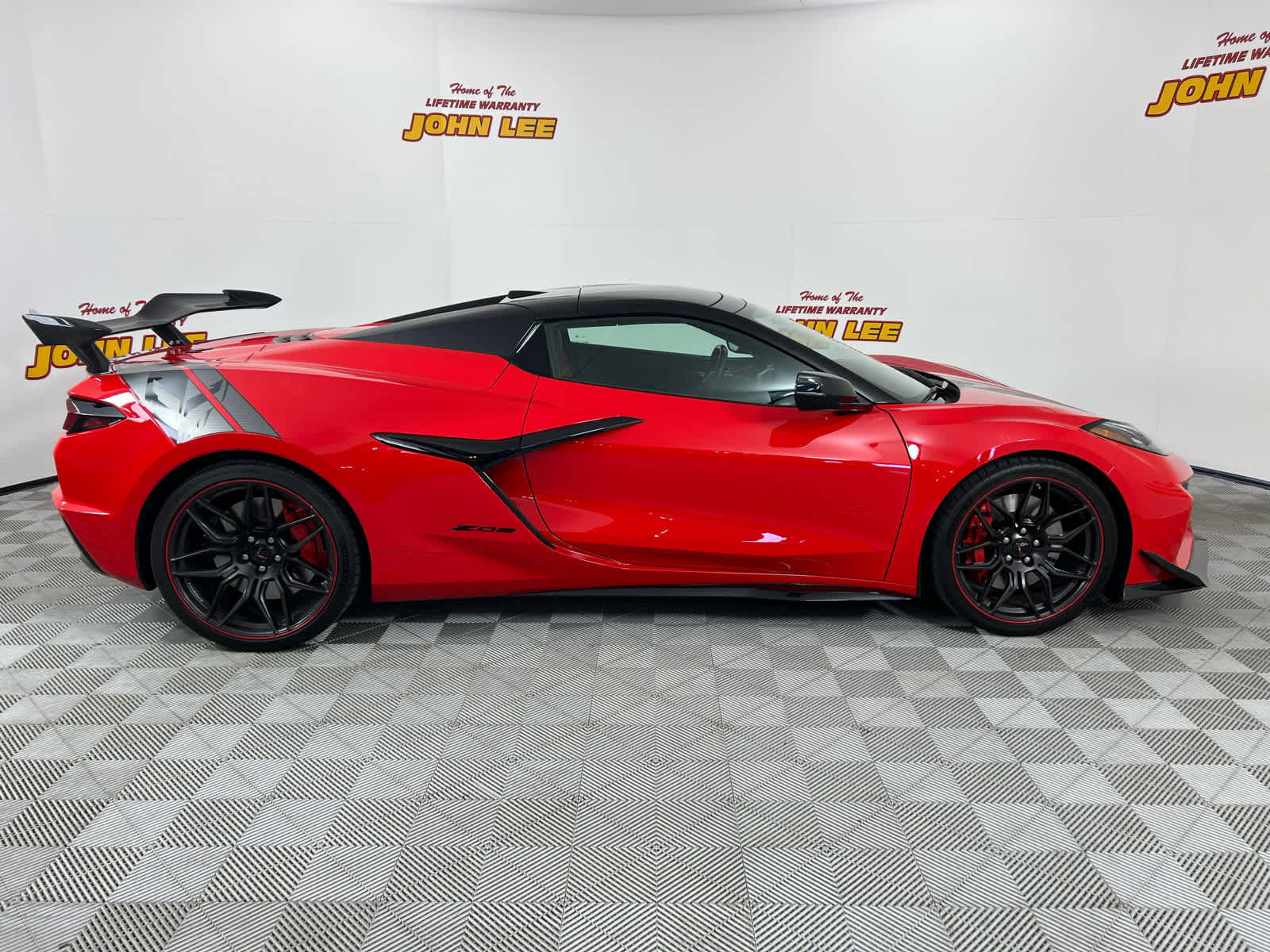 Used 2023 Chevrolet Corvette Z06 w/ Stealth Interior Trim Package image 6