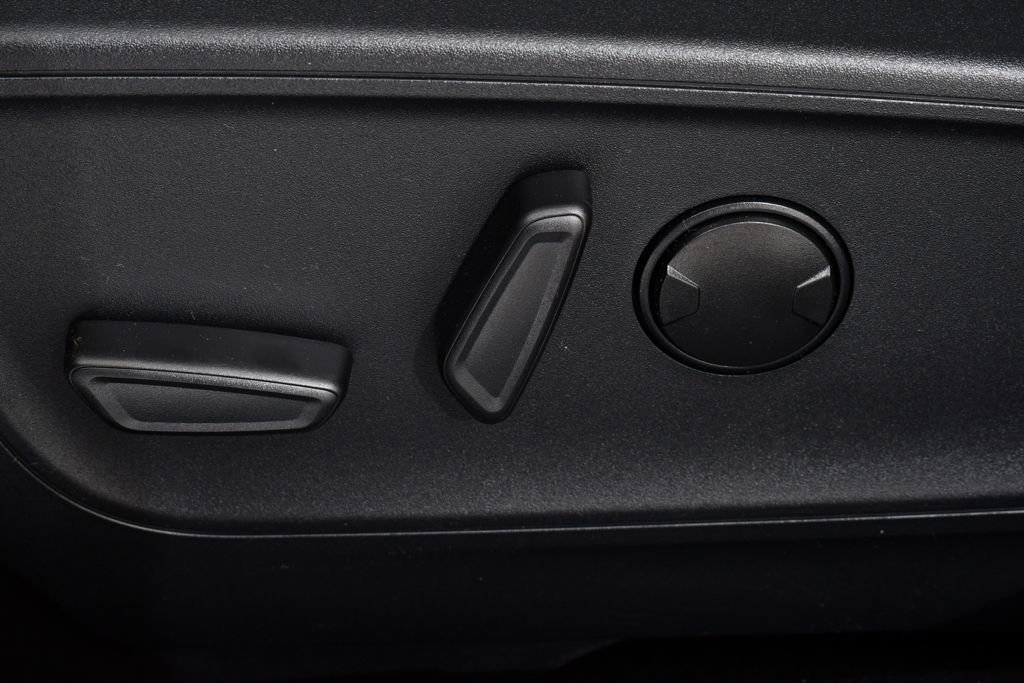 New 2025 Ford Escape ST-Line Select w/ Tech Pack #1 AWD/4WD image 14