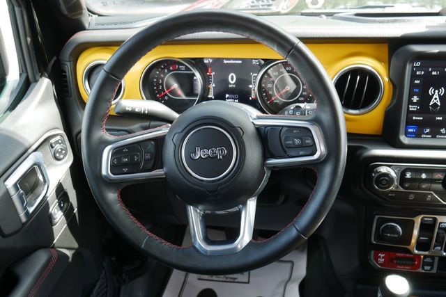 Used 2022 Jeep Wrangler Unlimited Rubicon w/ LED Lighting Group AWD/4WD image 15