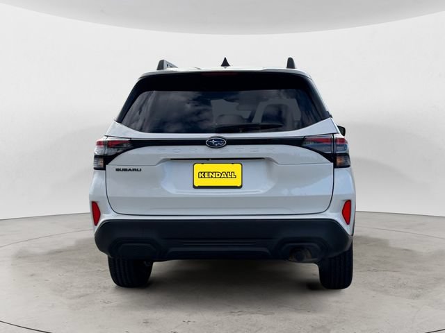 Used 2025 Subaru Forester Premium AWD/4WD image 6