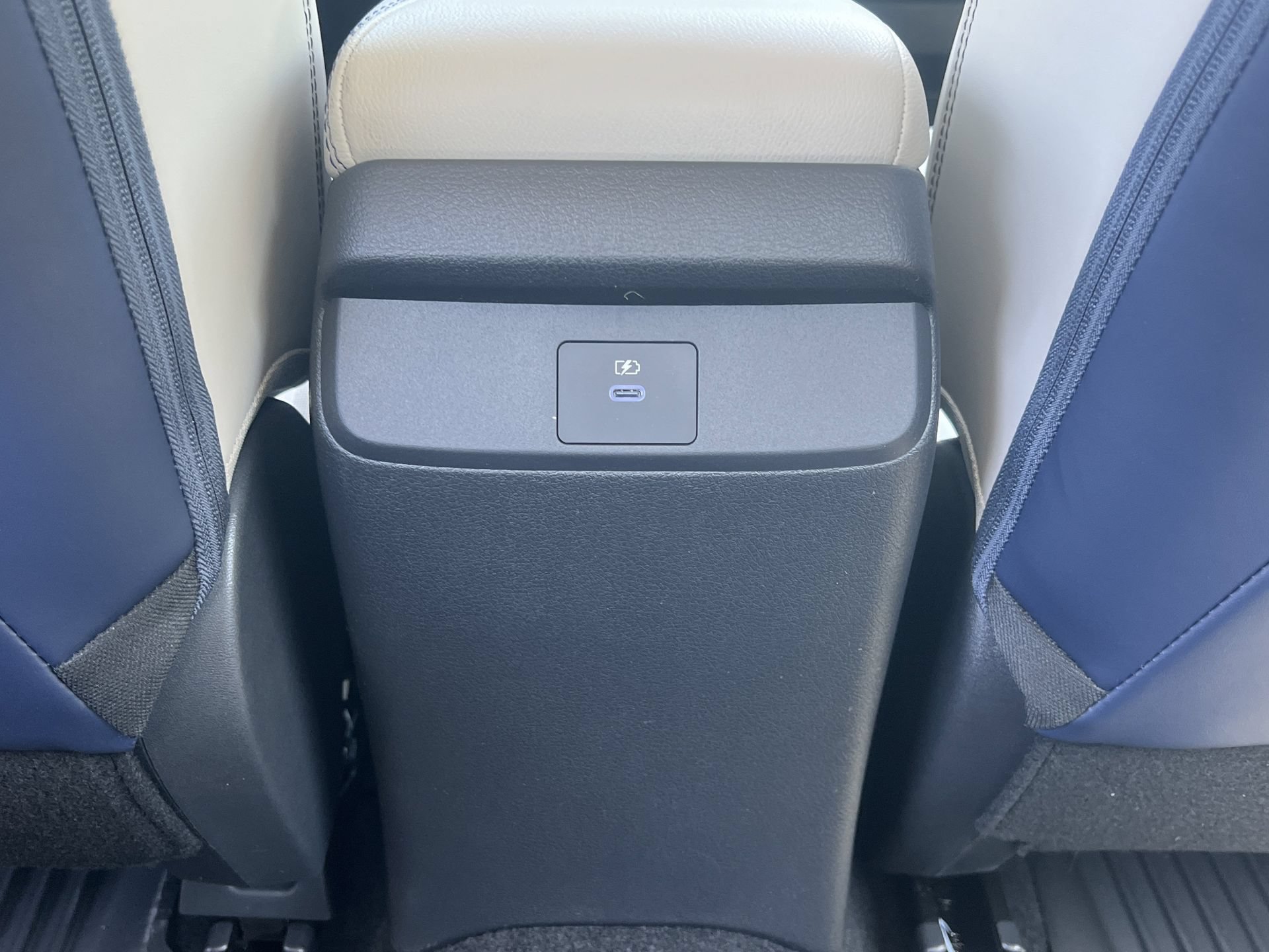 New 2026 Nissan Sentra SL w/ Floor Mat Package FWD image 19