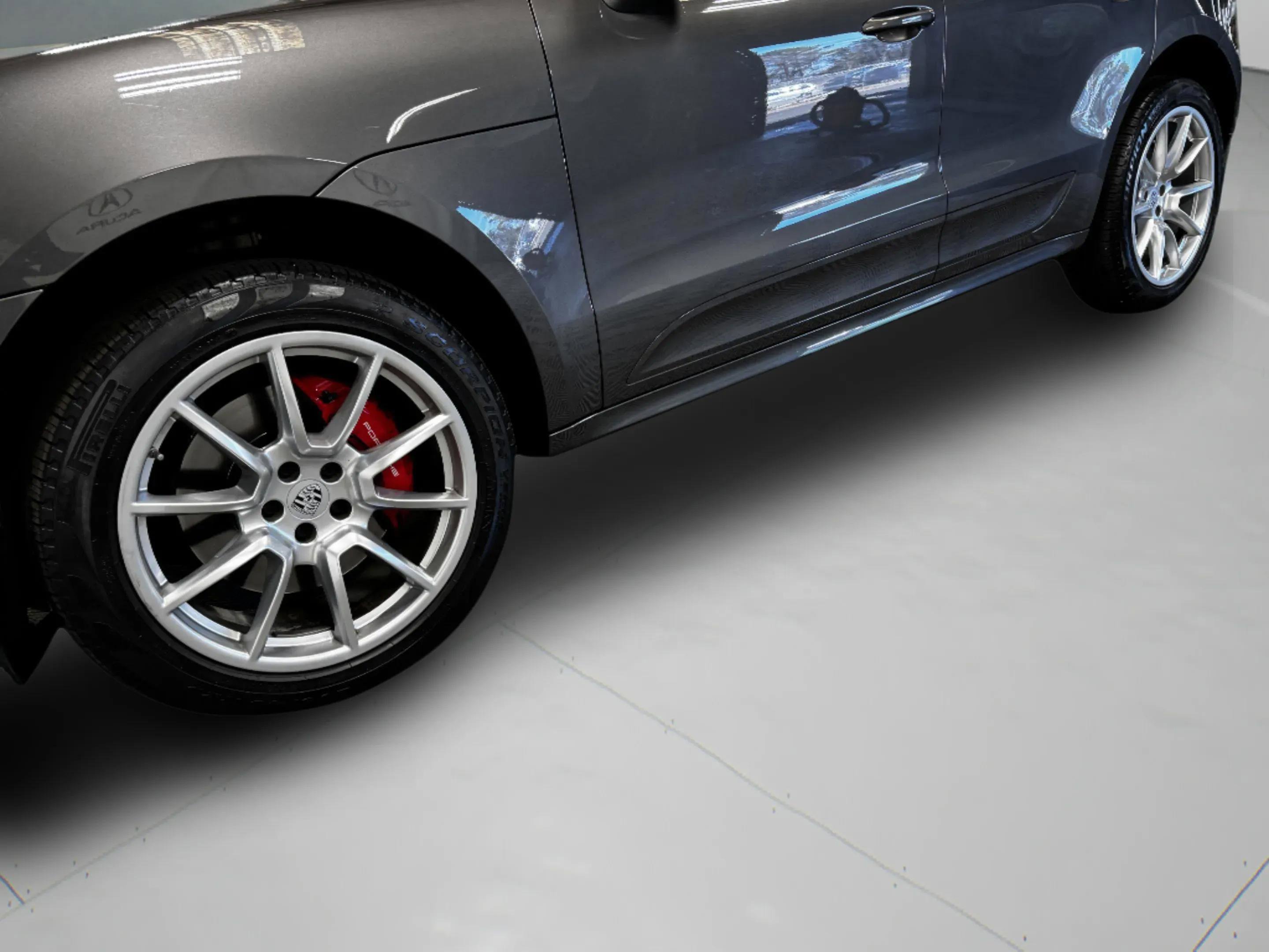 Used 2016 Porsche Macan Turbo image 61