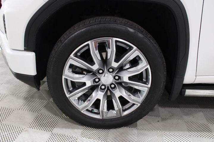 Used 2023 GMC Sierra 1500 Denali w/ Denali Reserve Package AWD/4WD image 47
