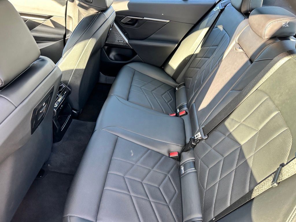 Used 2025 BMW 530i xDrive 530i xDrive w/ Premium Package image 11