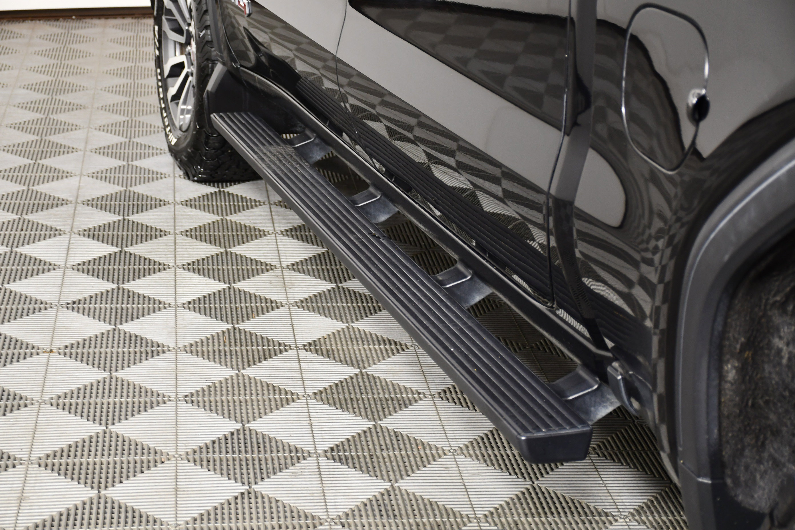 Used 2020 GMC Sierra 1500 AT4 w/ Technology Package image 17