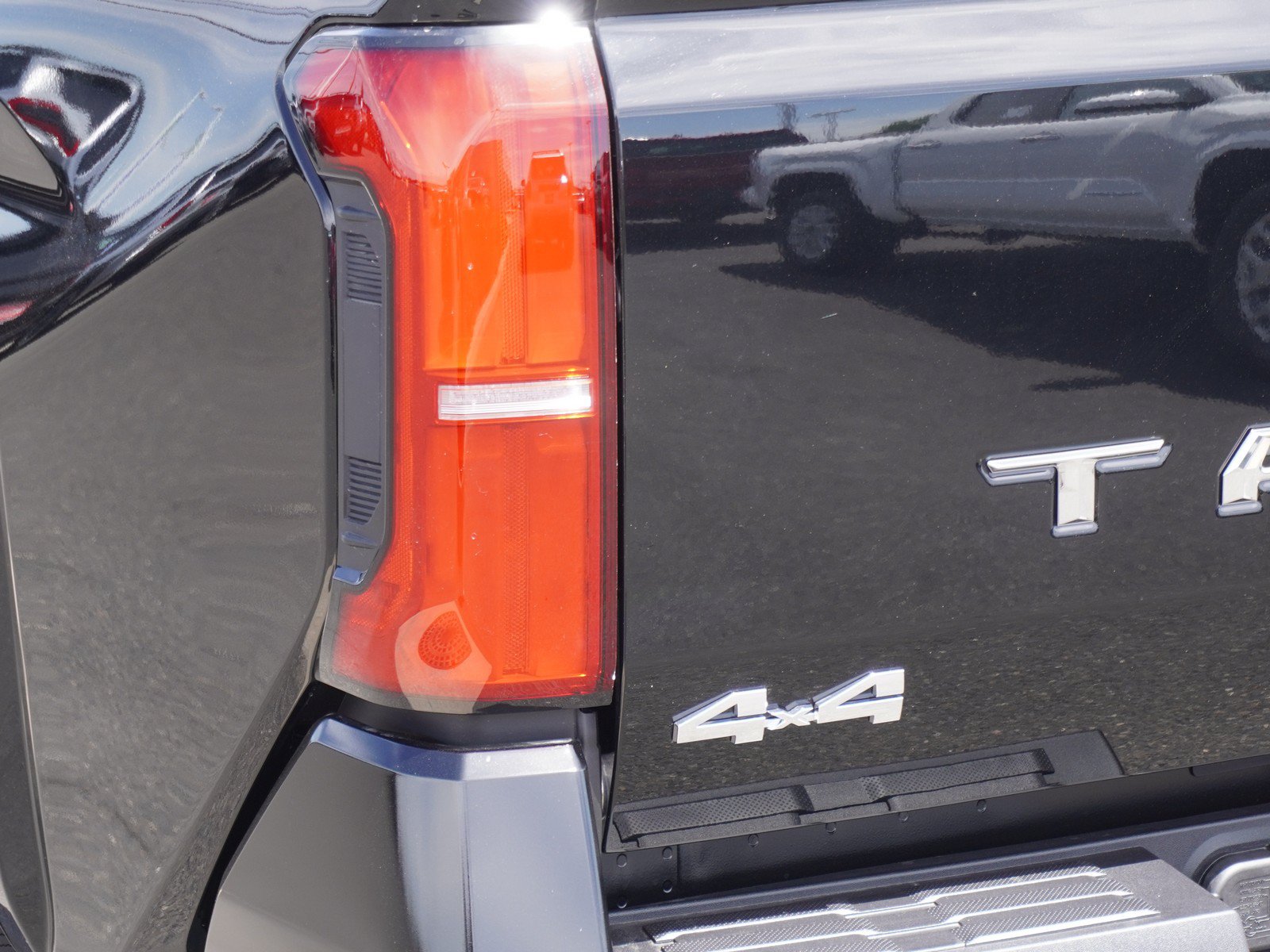 New 2026 Toyota Tacoma SR5 AWD/4WD image 9