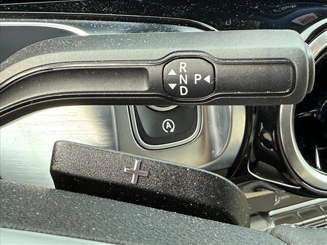 Used 2025 Mercedes-Benz GLB 250 4MATIC image 12