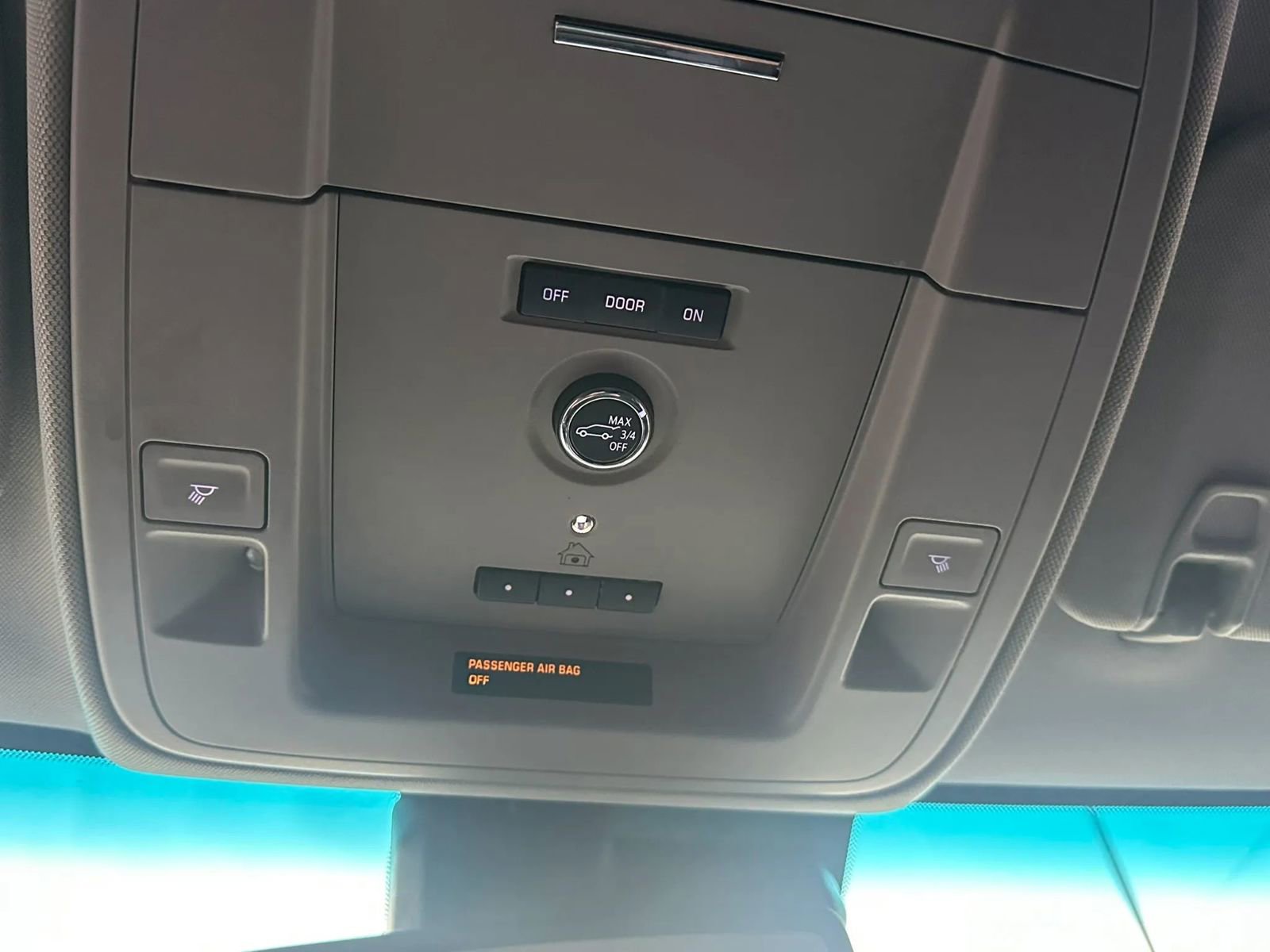 Used 2019 Chevrolet Tahoe LT RWD image 32