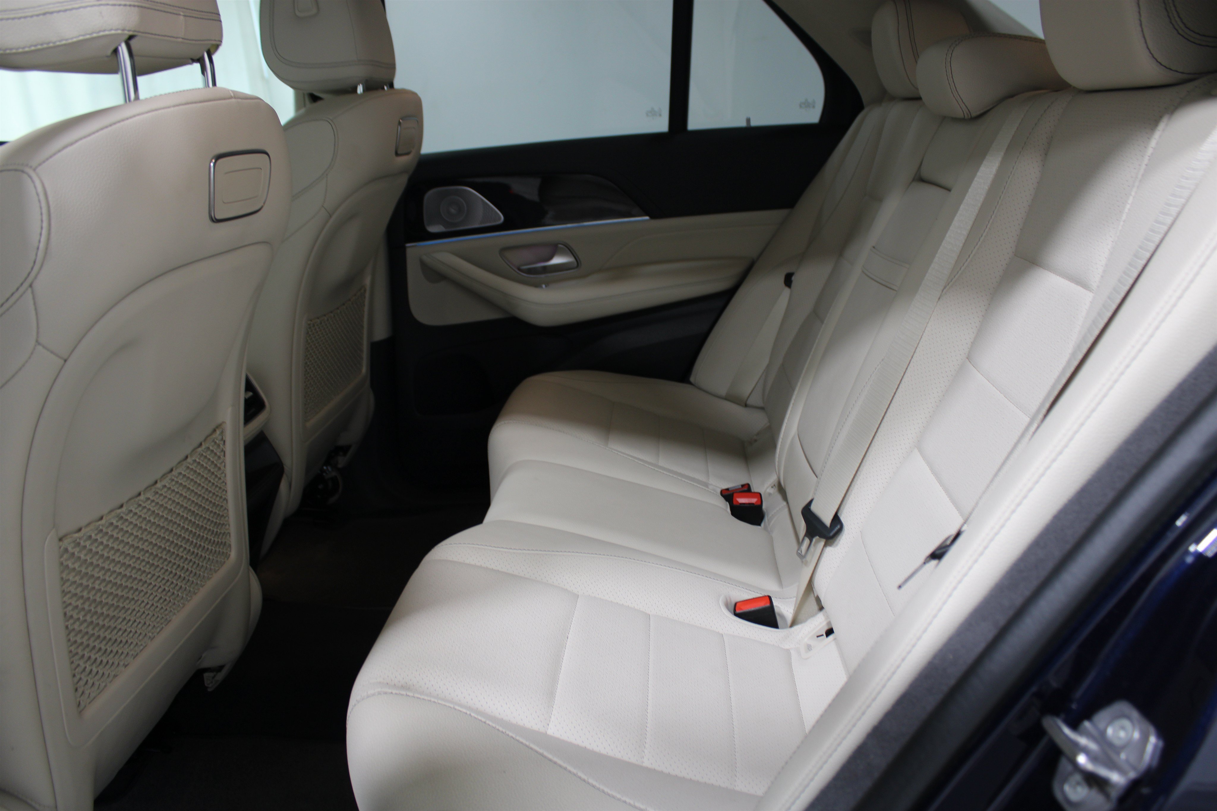 Used 2020 Mercedes-Benz GLE 350 4MATIC w/ Premium Package image 20
