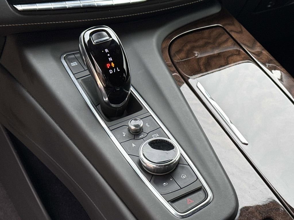 Used 2023 Cadillac Escalade ESV Sport Platinum w/ LPO, ONYX Package AWD/4WD image 36