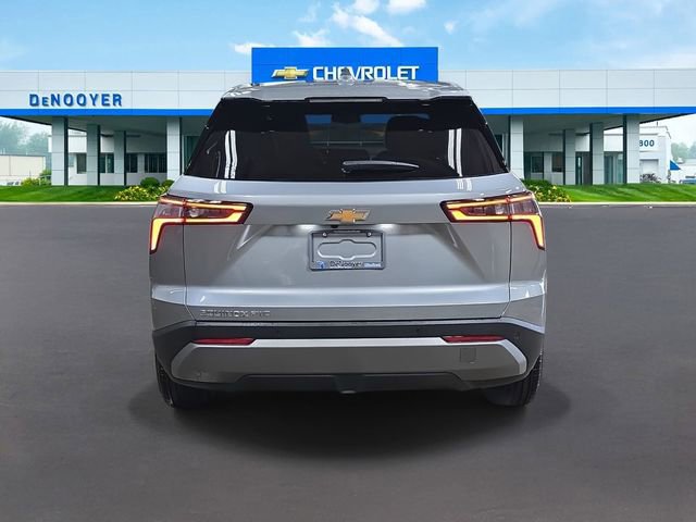 New 2026 Chevrolet Equinox LT w/ LPO, Floor Liner Package image 7
