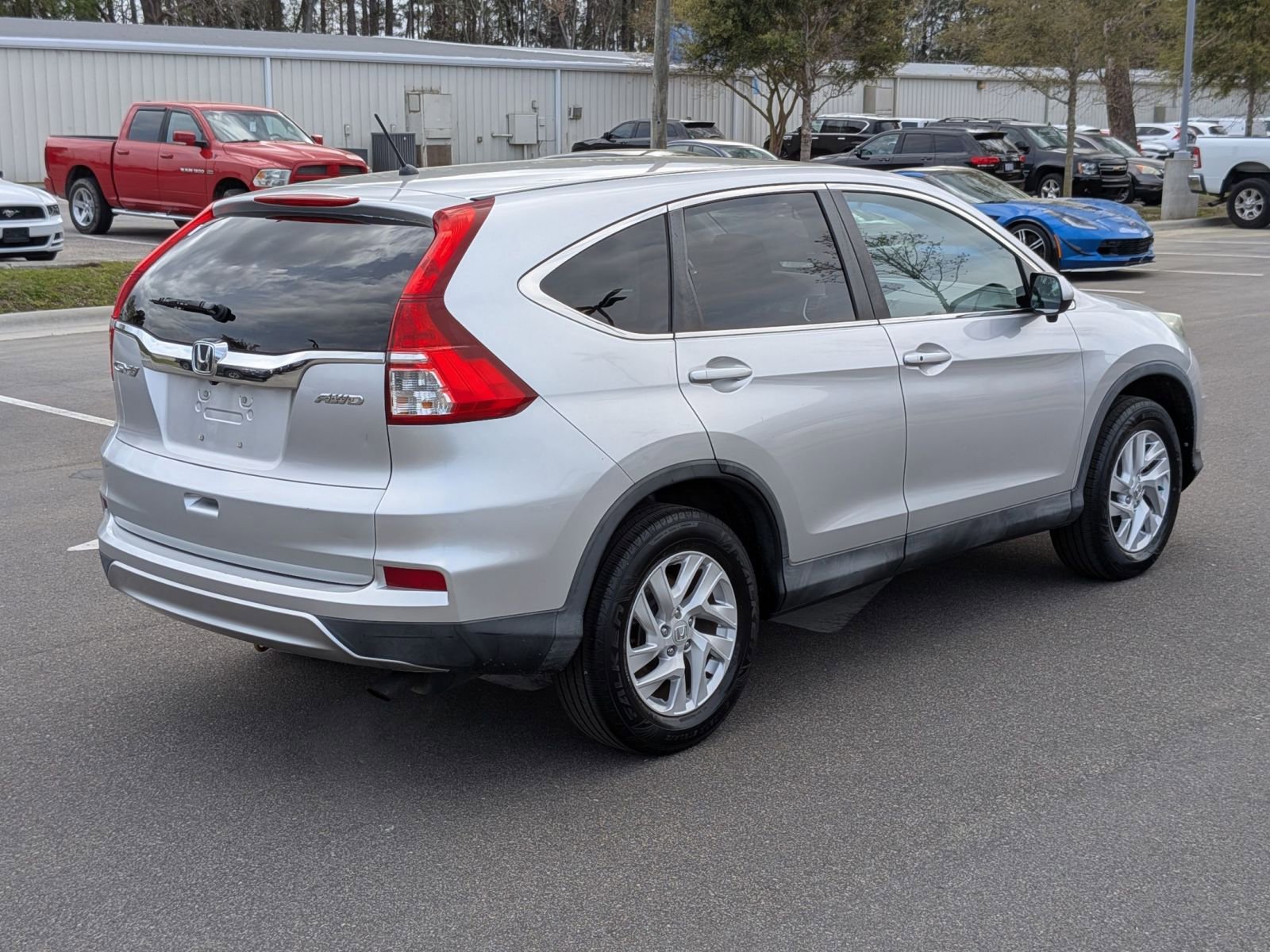 Used 2016 Honda CR-V EX image 3