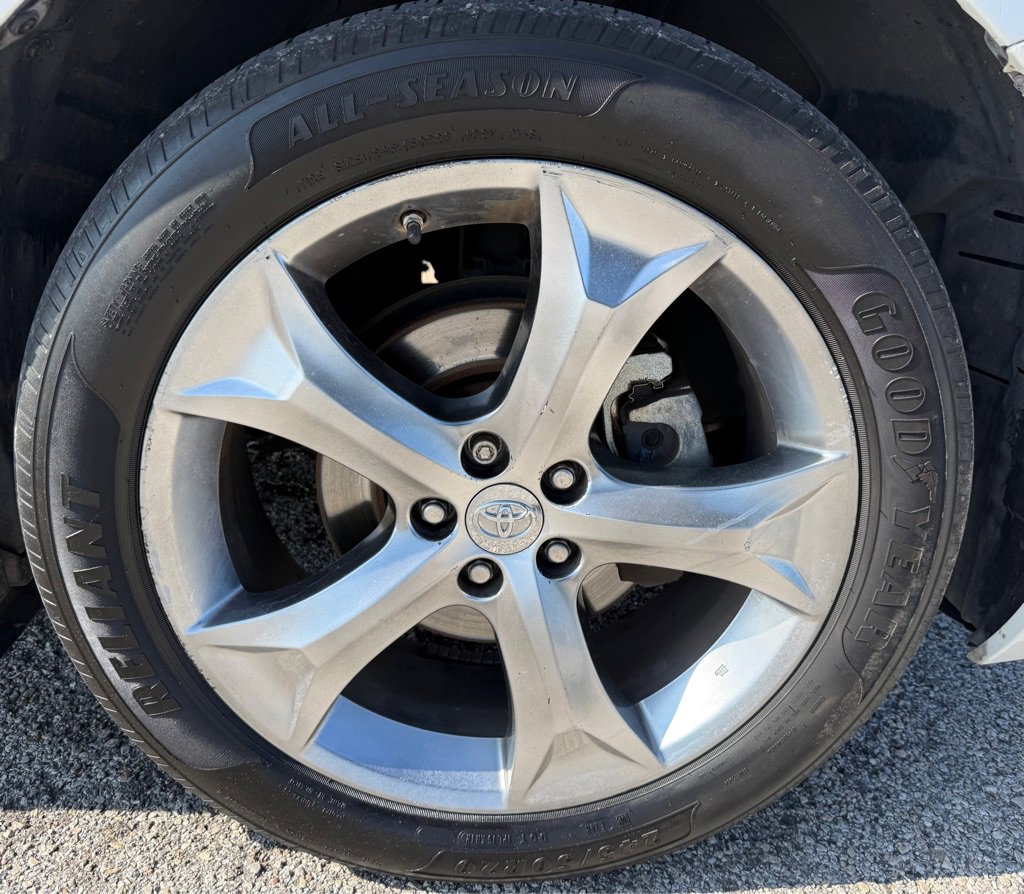 Used 2010 Toyota Venza w/ Premium Pkg #2 image 18