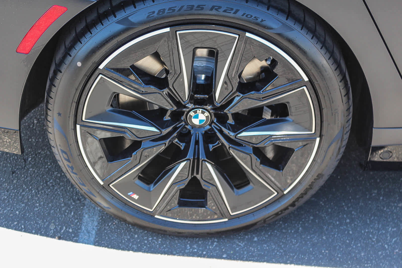 New 2026 BMW 760i xDrive w/ Executive Package image 8