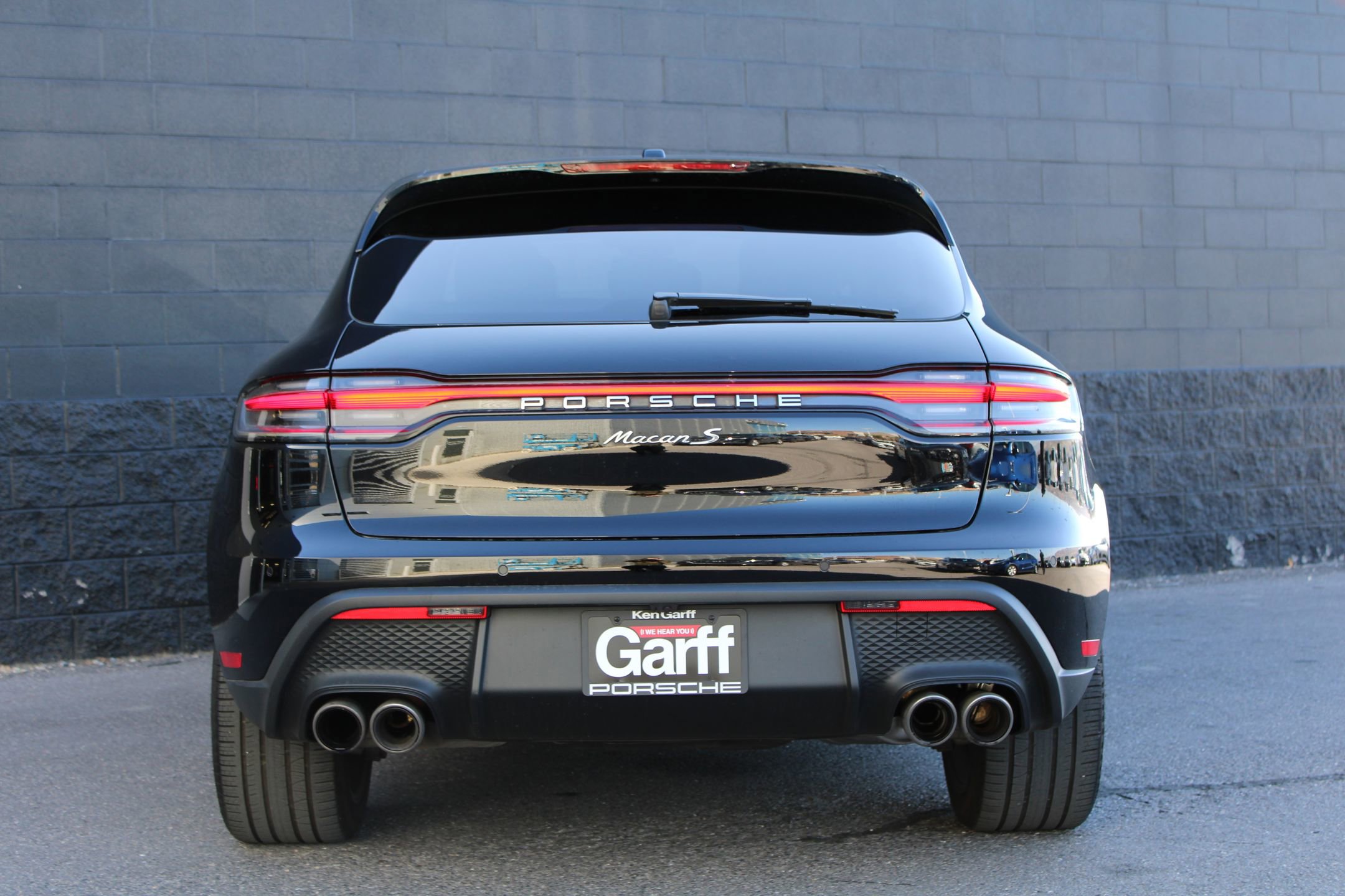 Certified 2023 Porsche Macan S image 11