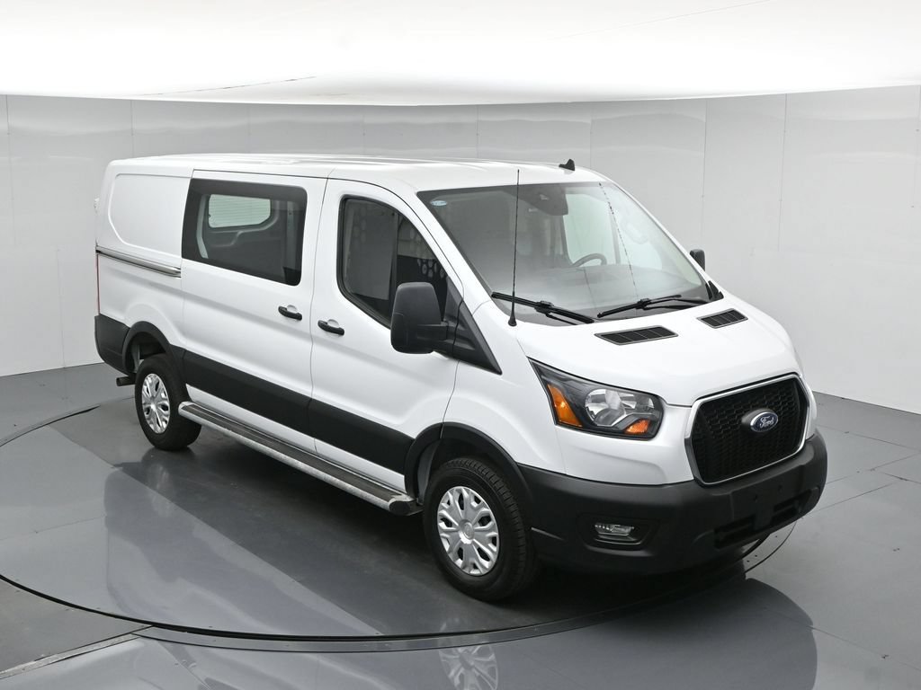 Certified 2025 Ford Transit 250 Low Roof w/ Exterior Upgrade Package RWD image 38