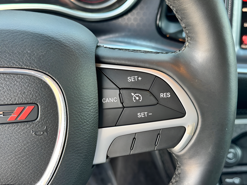 Used 2015 Dodge Challenger R/T Plus RWD image 21