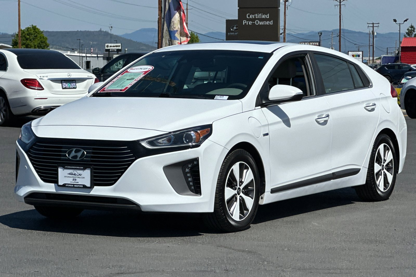 Used 2019 Hyundai Ioniq Limited w/ Ultimate Package 02 FWD image 8