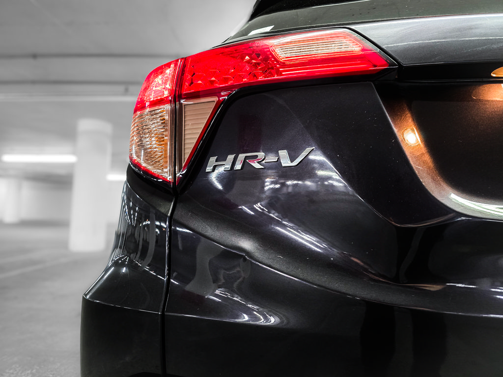 Used 2016 Honda HR-V EX-L image 9