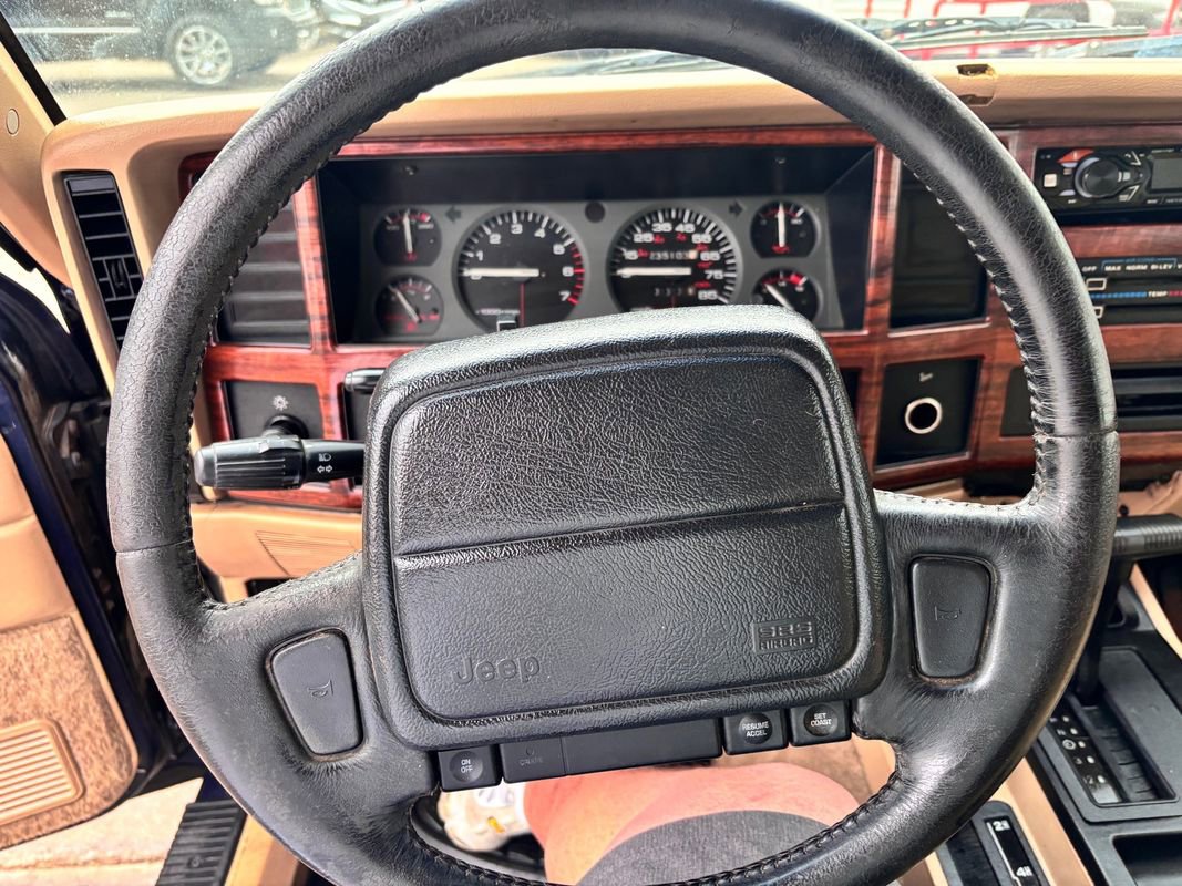 Used 1996 Jeep Cherokee Country image 21