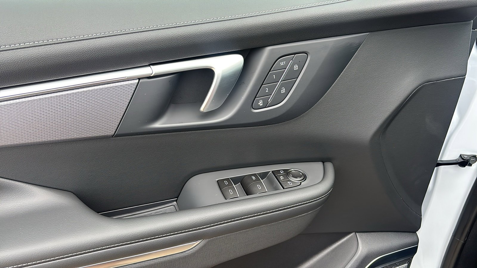 New 2026 Buick Enclave Sport Touring w/ Power Package image 25