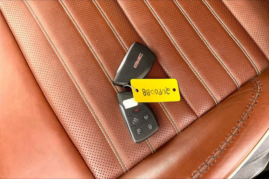 Used 2024 GMC Sierra 3500 Denali Ultimate image 36