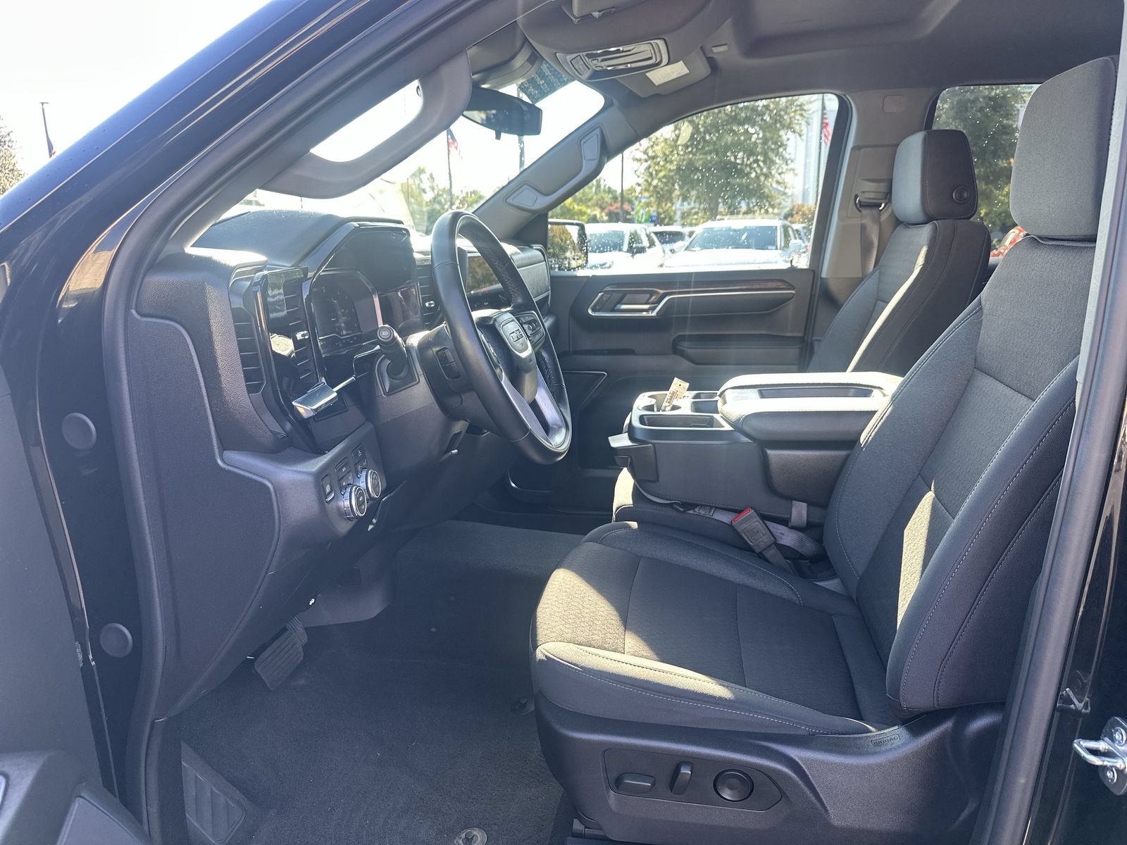 Used 2024 GMC Sierra 1500 Elevation AWD/4WD image 16