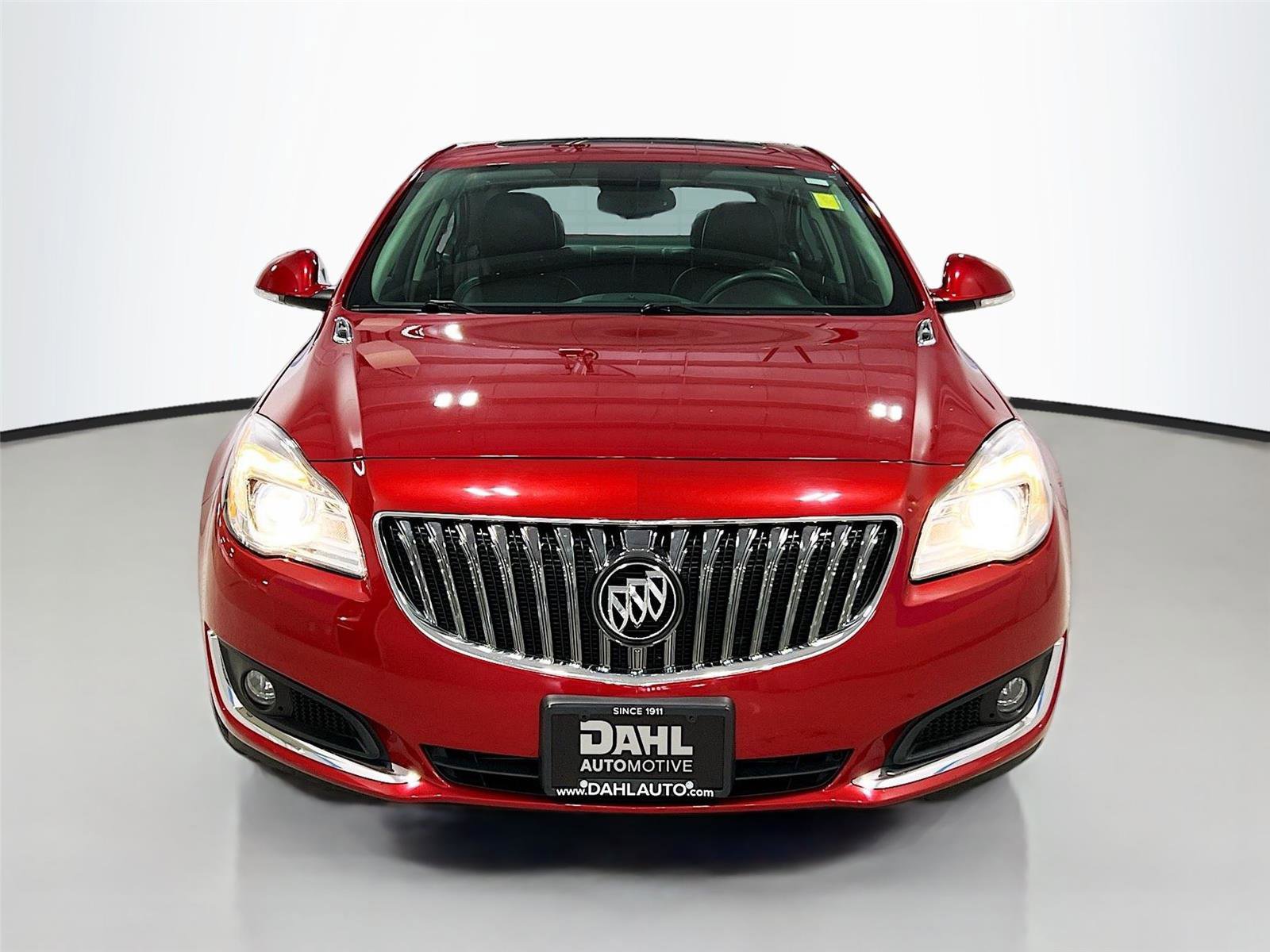 Used 2015 Buick Regal Premium w/ Experience Buick Package image 2
