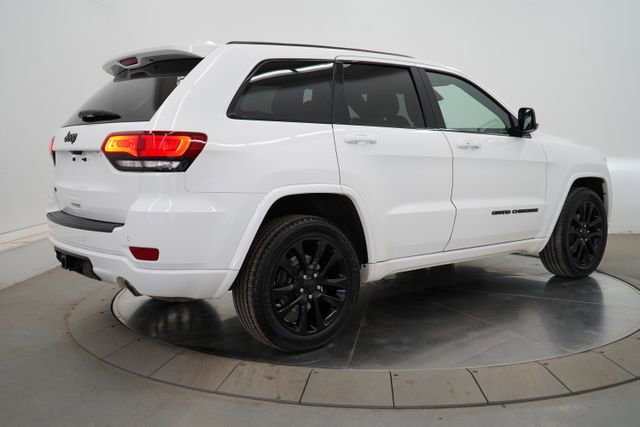 Used 2020 Jeep Grand Cherokee Altitude image 7