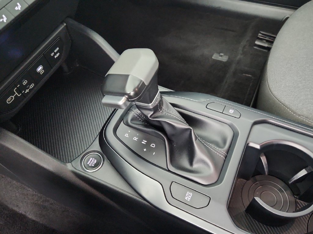 Used 2025 Kia K4 FWD image 28