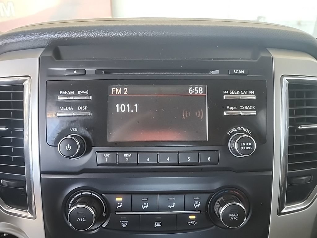 Used 2016 Nissan Titan SV RWD image 20