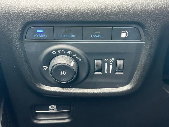 Used 2022 Jeep Grand Cherokee Limited 4xe w/ Luxury Tech Group II image 20