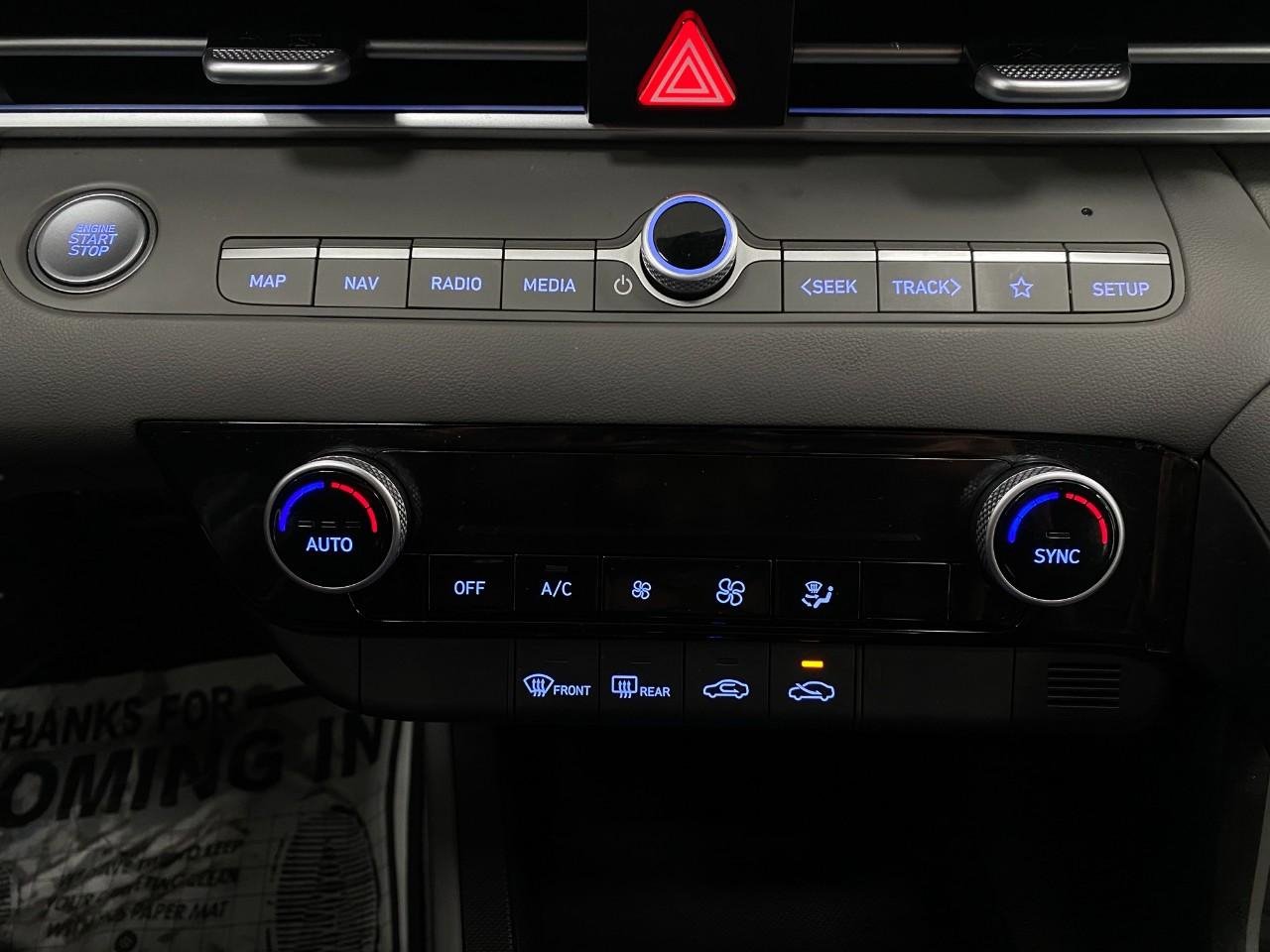 Certified 2024 Hyundai Elantra SEL FWD image 24