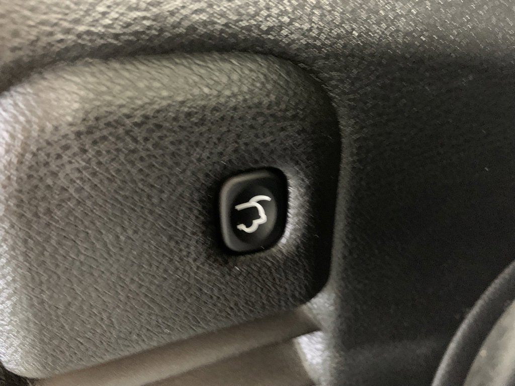 Used 2021 Jeep Grand Cherokee Limited image 22