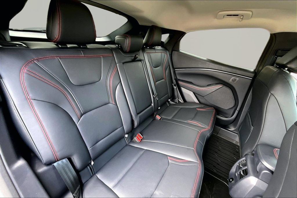 Used 2025 Ford Mustang Mach-E Premium w/ Sport Appearance Package AWD/4WD image 27