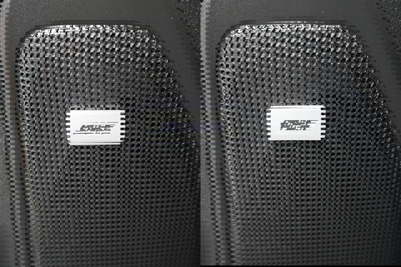 Used 2023 GMC Sierra 2500 SLT w/ SLT Premium Package image 17