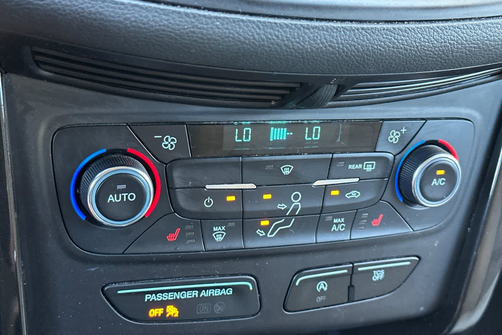 Used 2017 Ford Escape Titanium FWD image 23