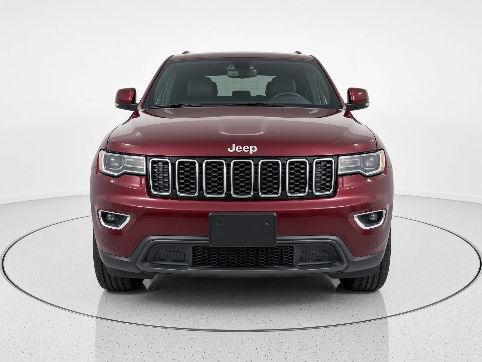 Used 2018 Jeep Grand Cherokee Laredo AWD/4WD image 9