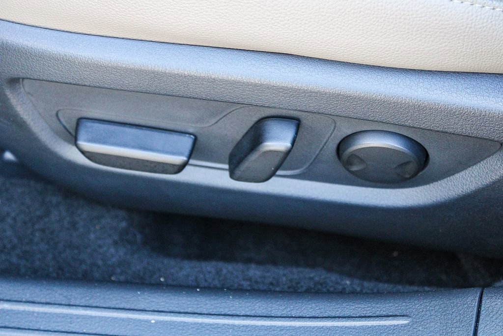 Certified 2025 MAZDA CX-50 AWD 2.5 S w/ Accent Package image 21