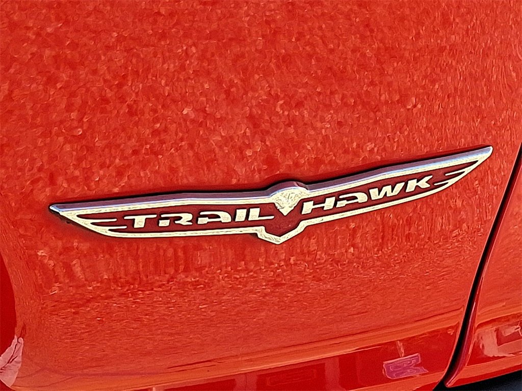 Used 2019 Jeep Cherokee Trailhawk image 35