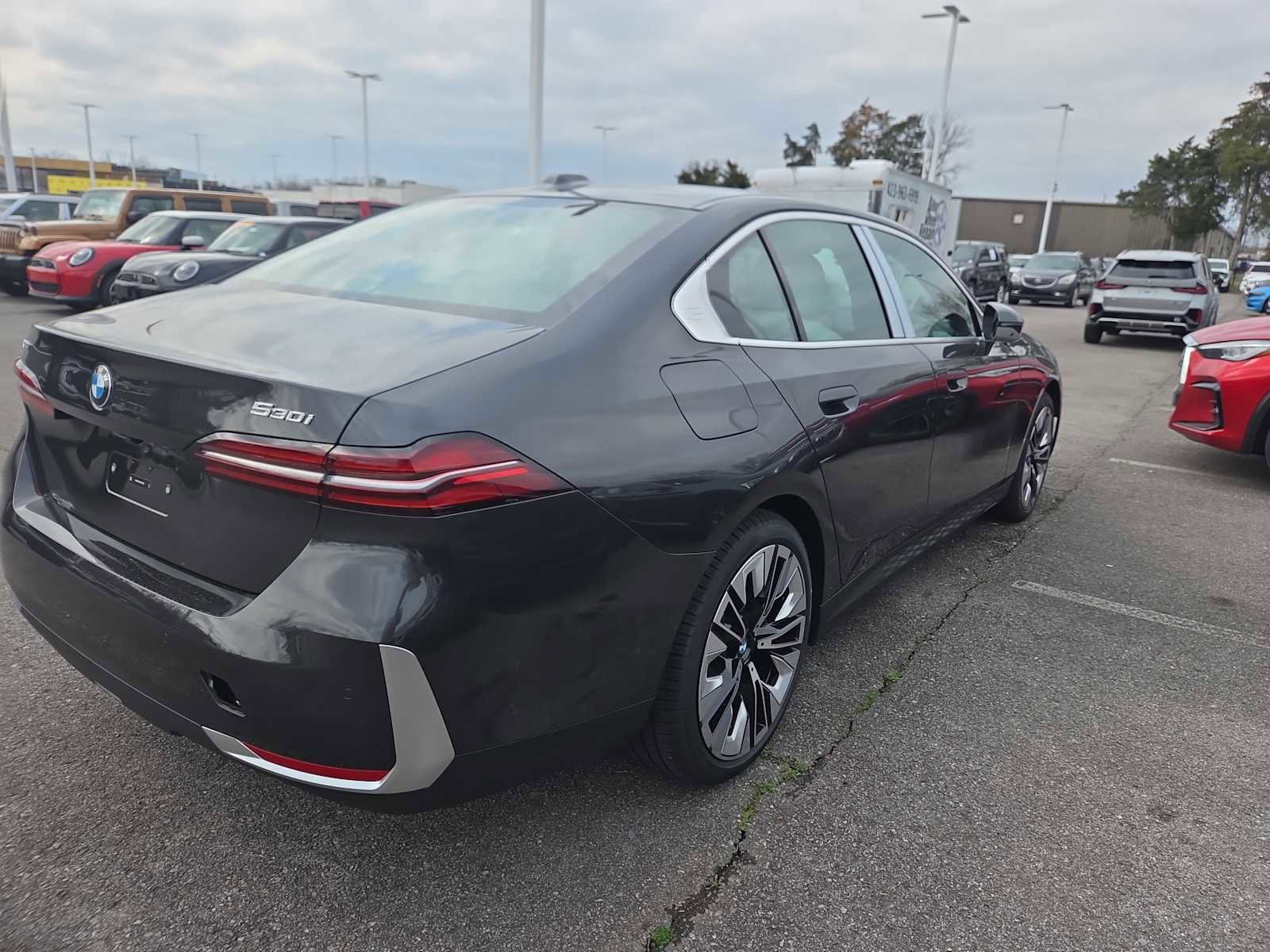 New 2026 BMW 530i xDrive w/ Premium Package image 5