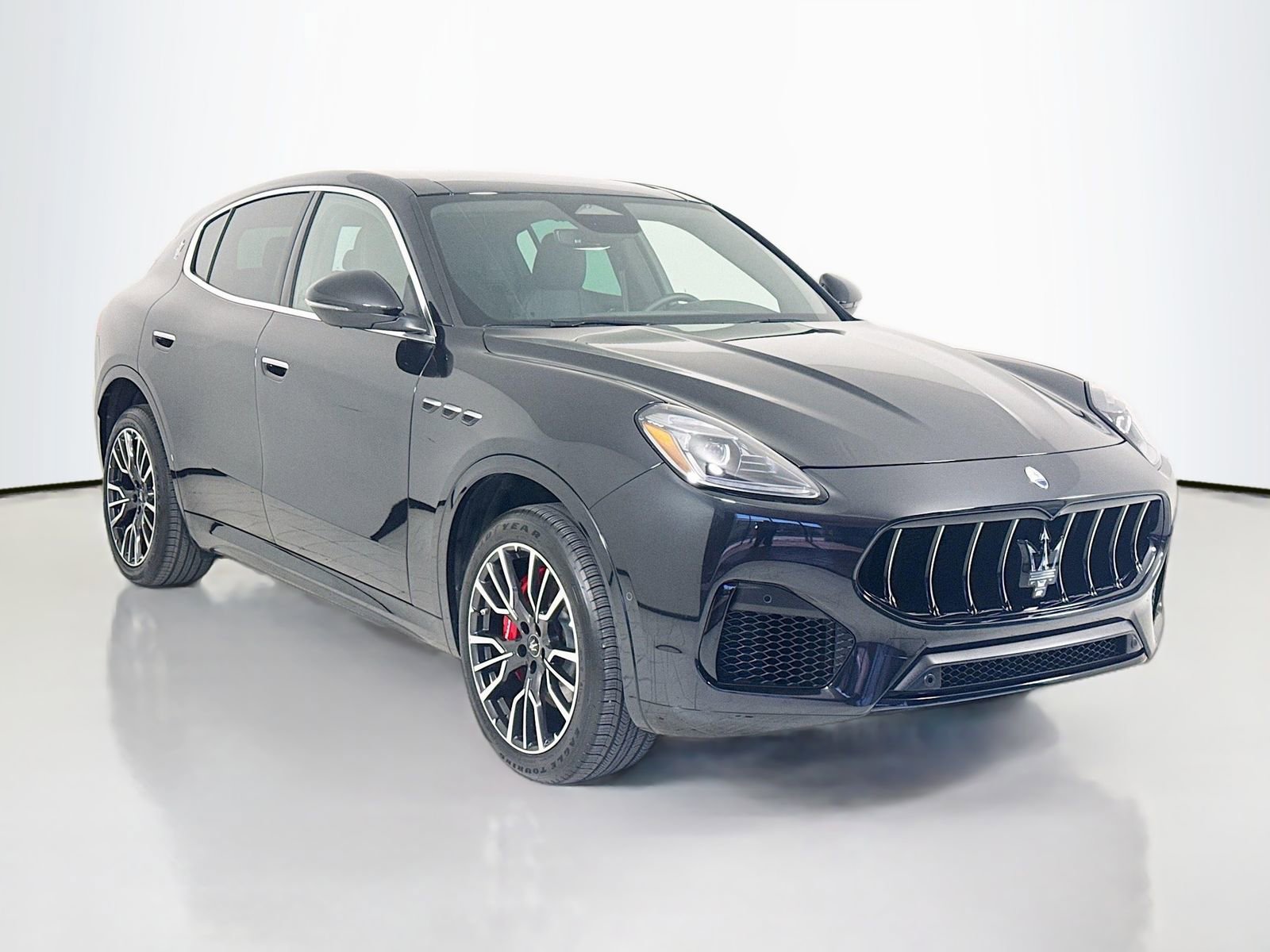 New 2025 Maserati Grecale GT