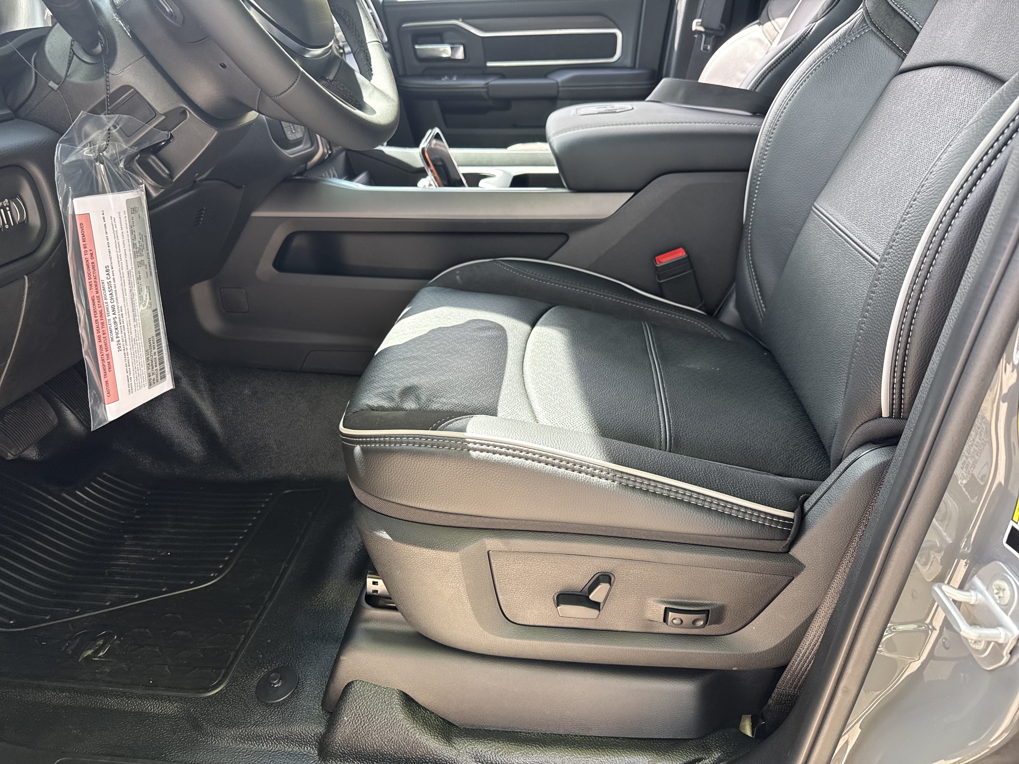 New 2026 RAM 5500 4x4 Crew Cab w/ Laramie Trim Package image 9